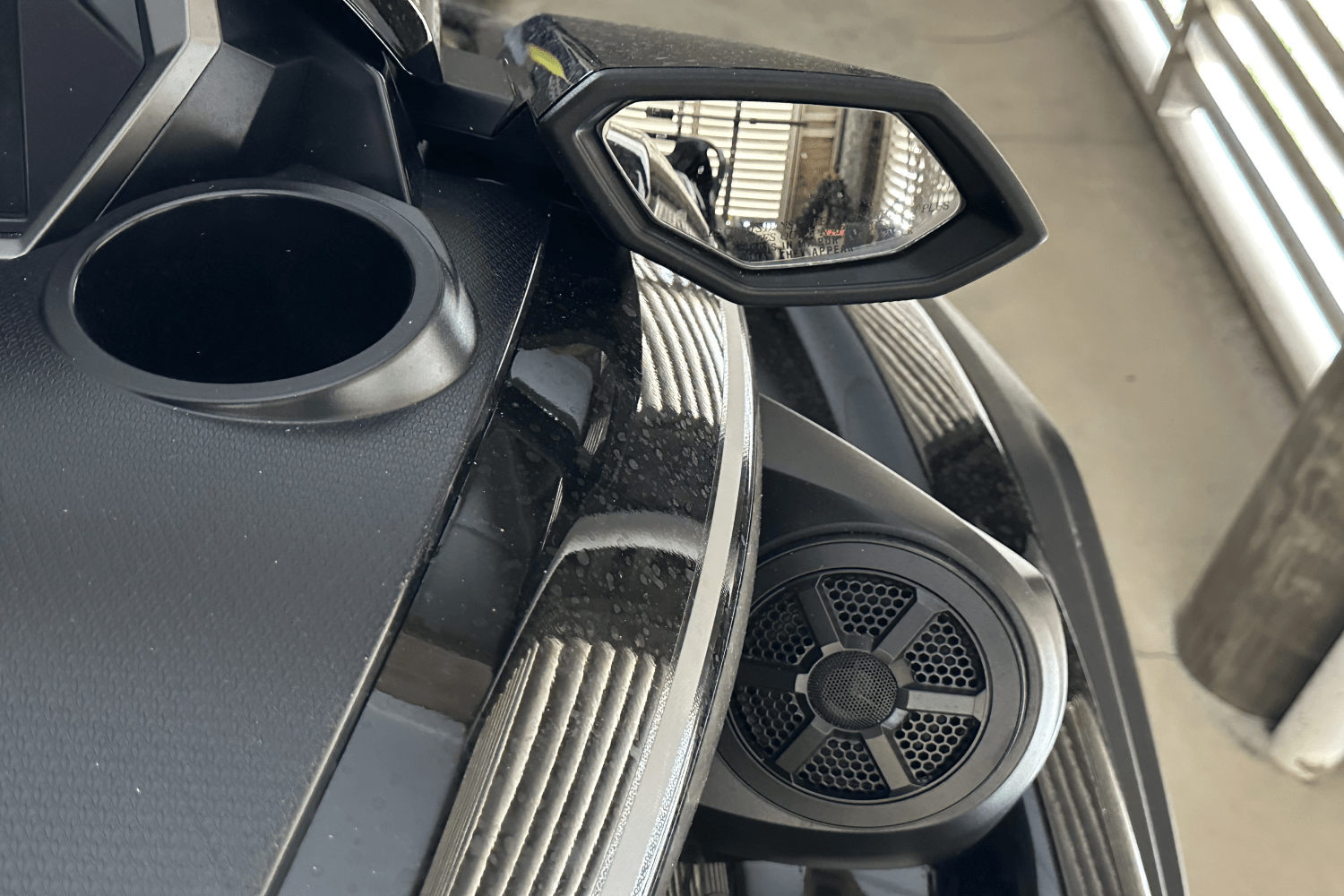 Slide: The Image of Yamaha FX1800B-YB 2023 - 36