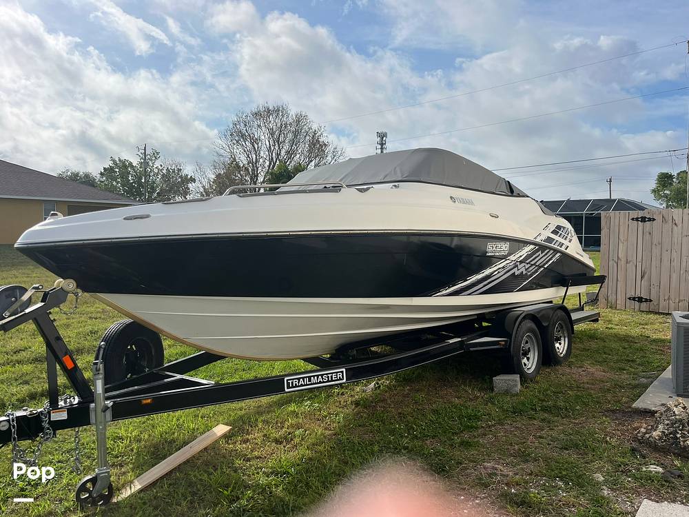 Slide: The Image of 2008 Yamaha SX 230 HO - 14064084