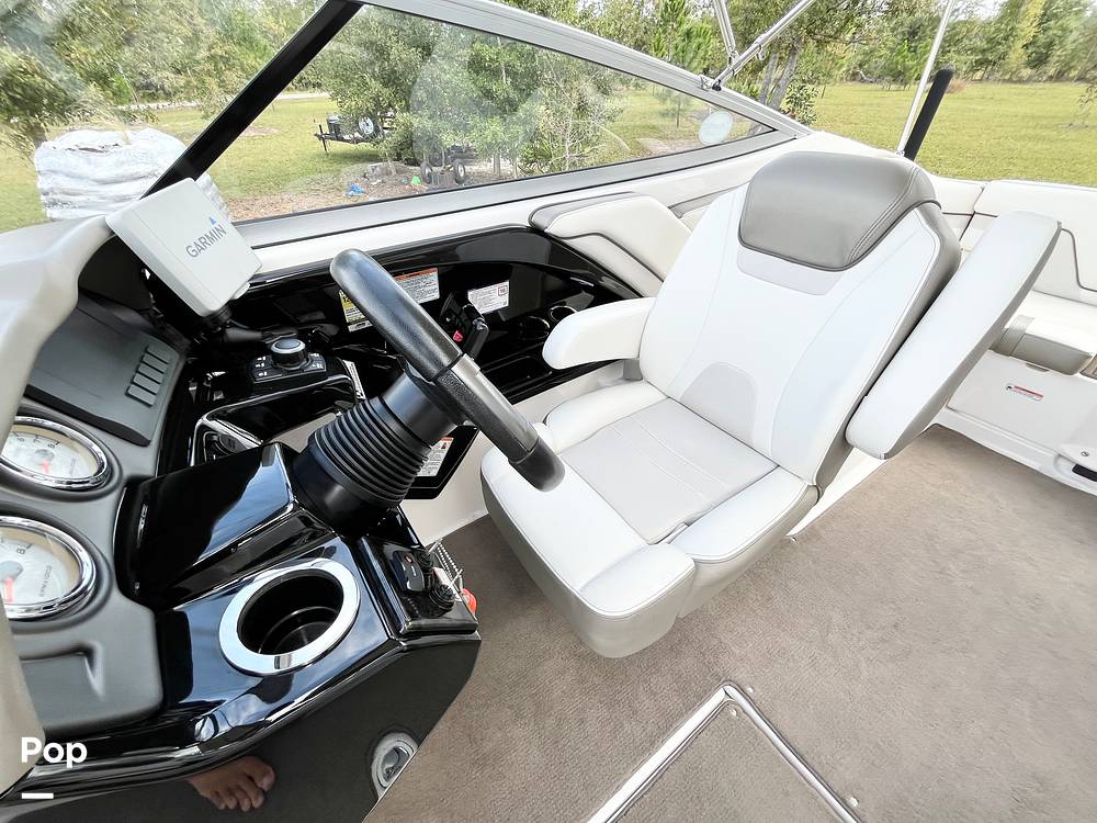 Slide: The Image of Captain's Chair - 14896827
