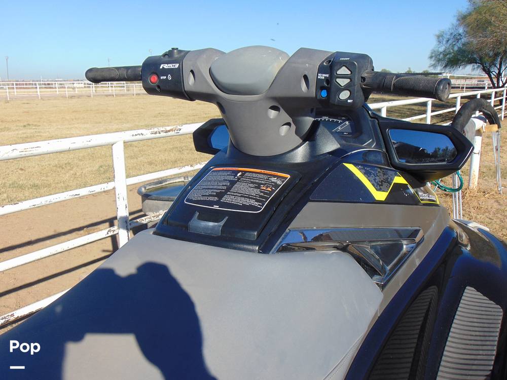 Slide: The Image of Duel Control Handle Bars - 9651716