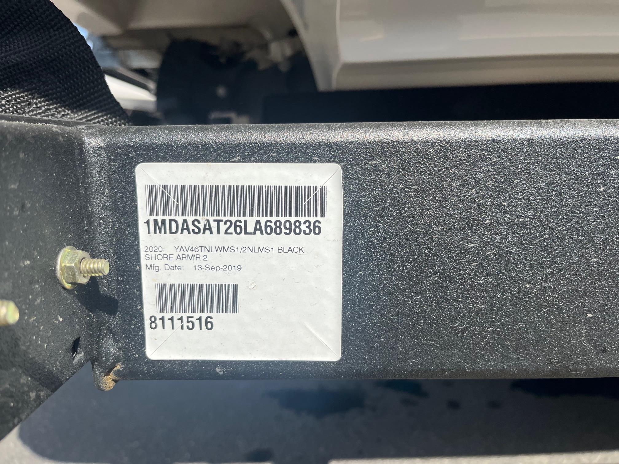 Slide: The Image of Yamaha Boats 212S 2020 - 35