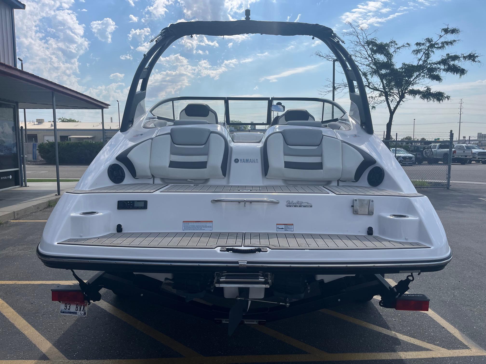 Slide: The Image of Yamaha Boats 212S 2020 - 4