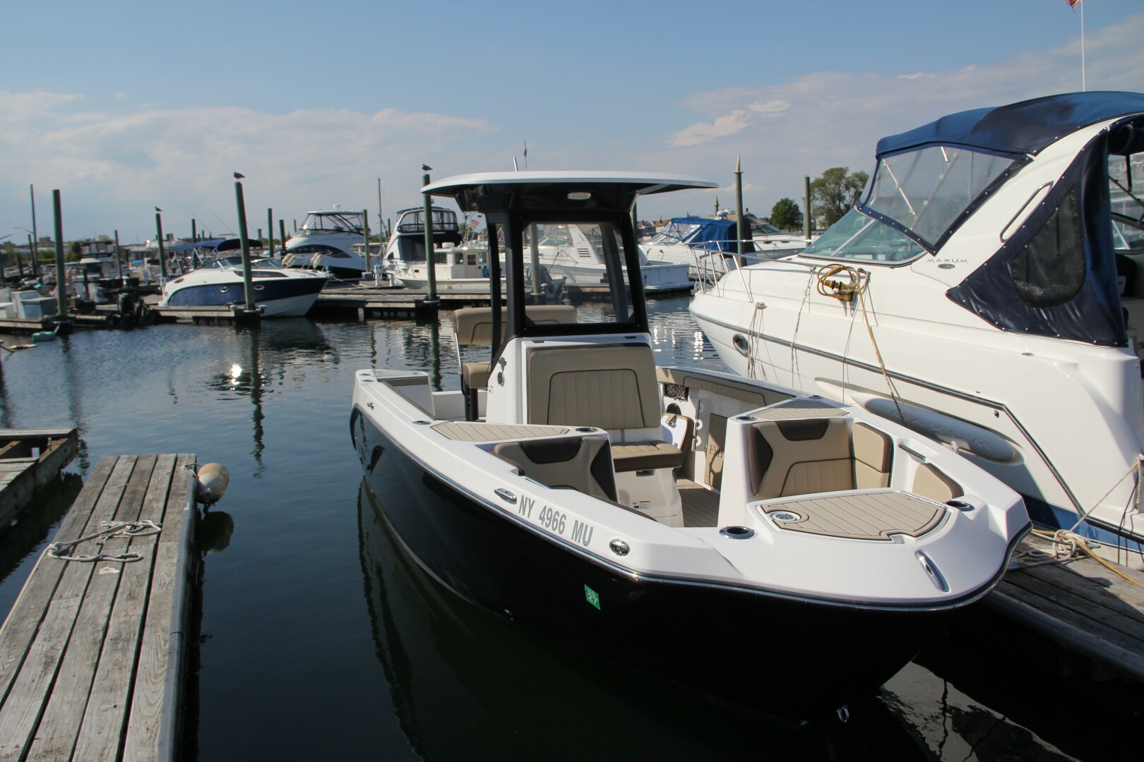 Slide: The Image of Yamaha Boats 222 FSH Sport E 2024 - 5316337