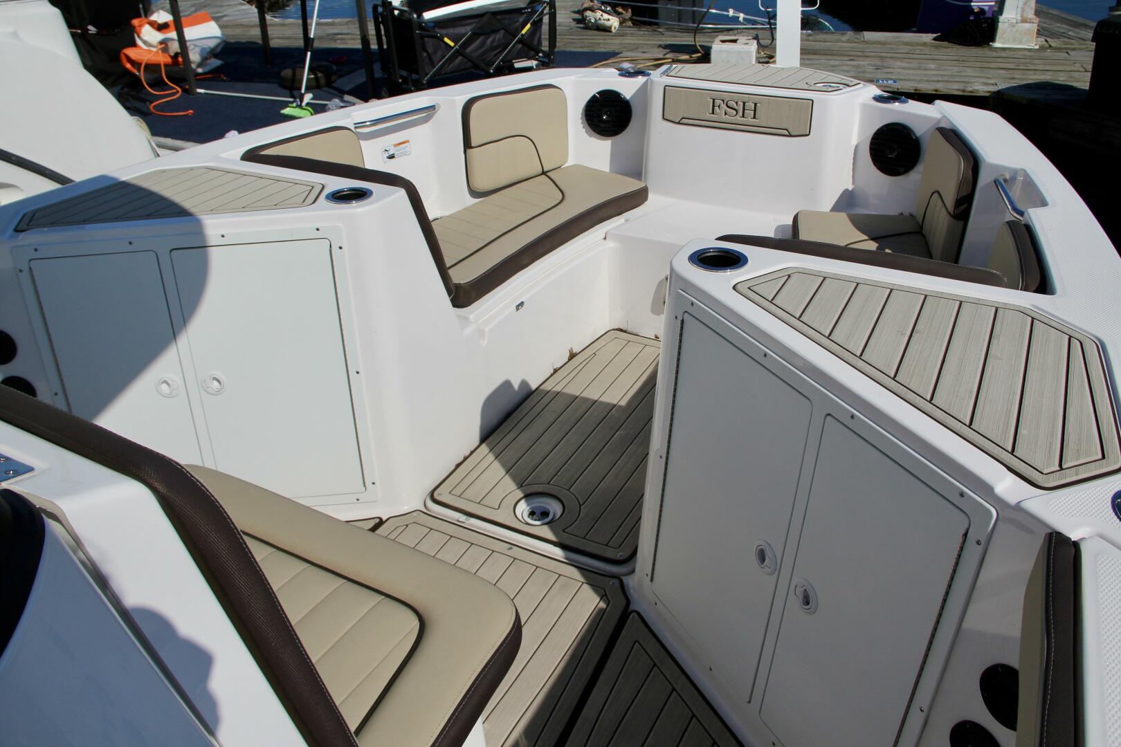 Slide: The Image of Yamaha Boats 222 FSH Sport E 2024 - 5316649