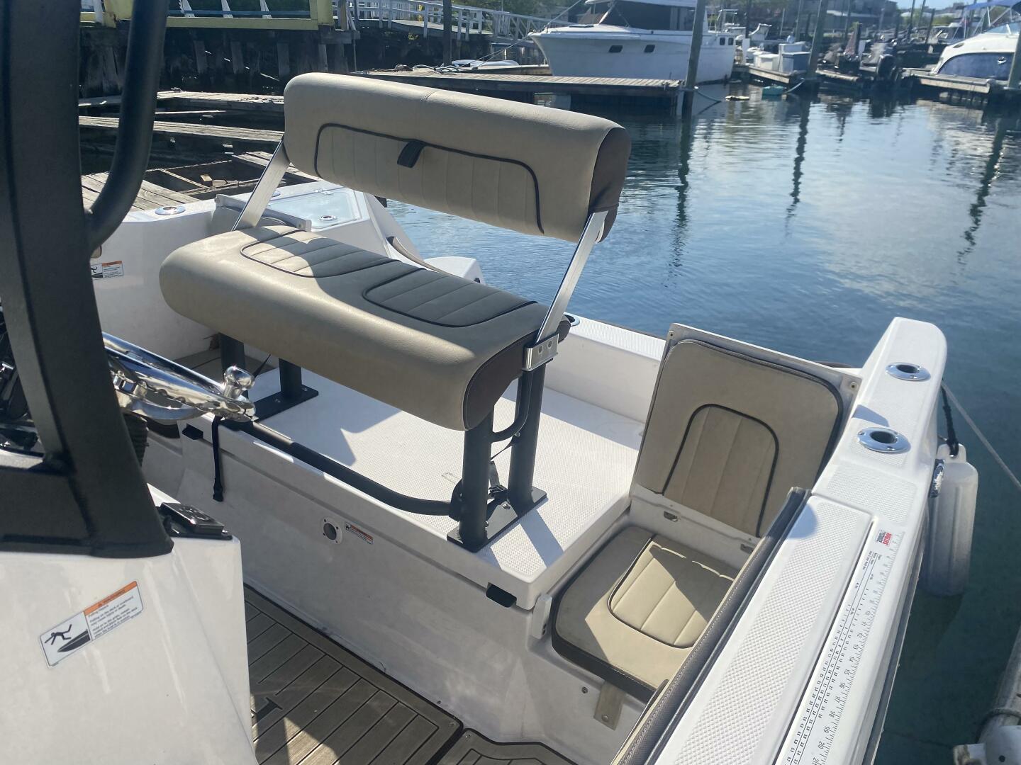 Slide: The Image of Yamaha Boats 222 FSH Sport E 2024 - 5316657