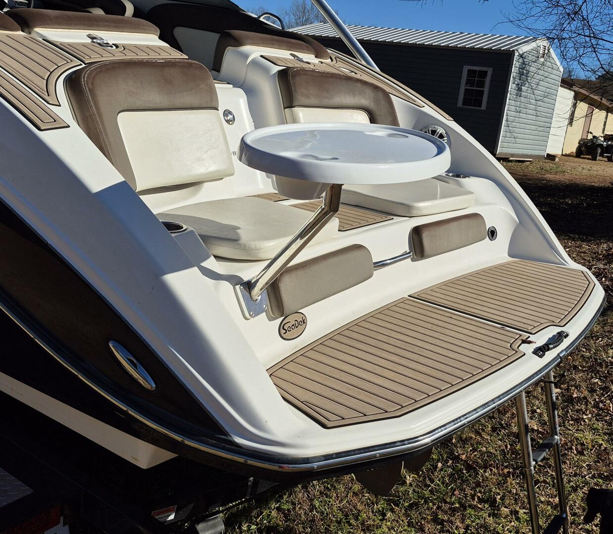Slide: The Image of Yamaha Boats 242 Limited S 2011 - 4954806