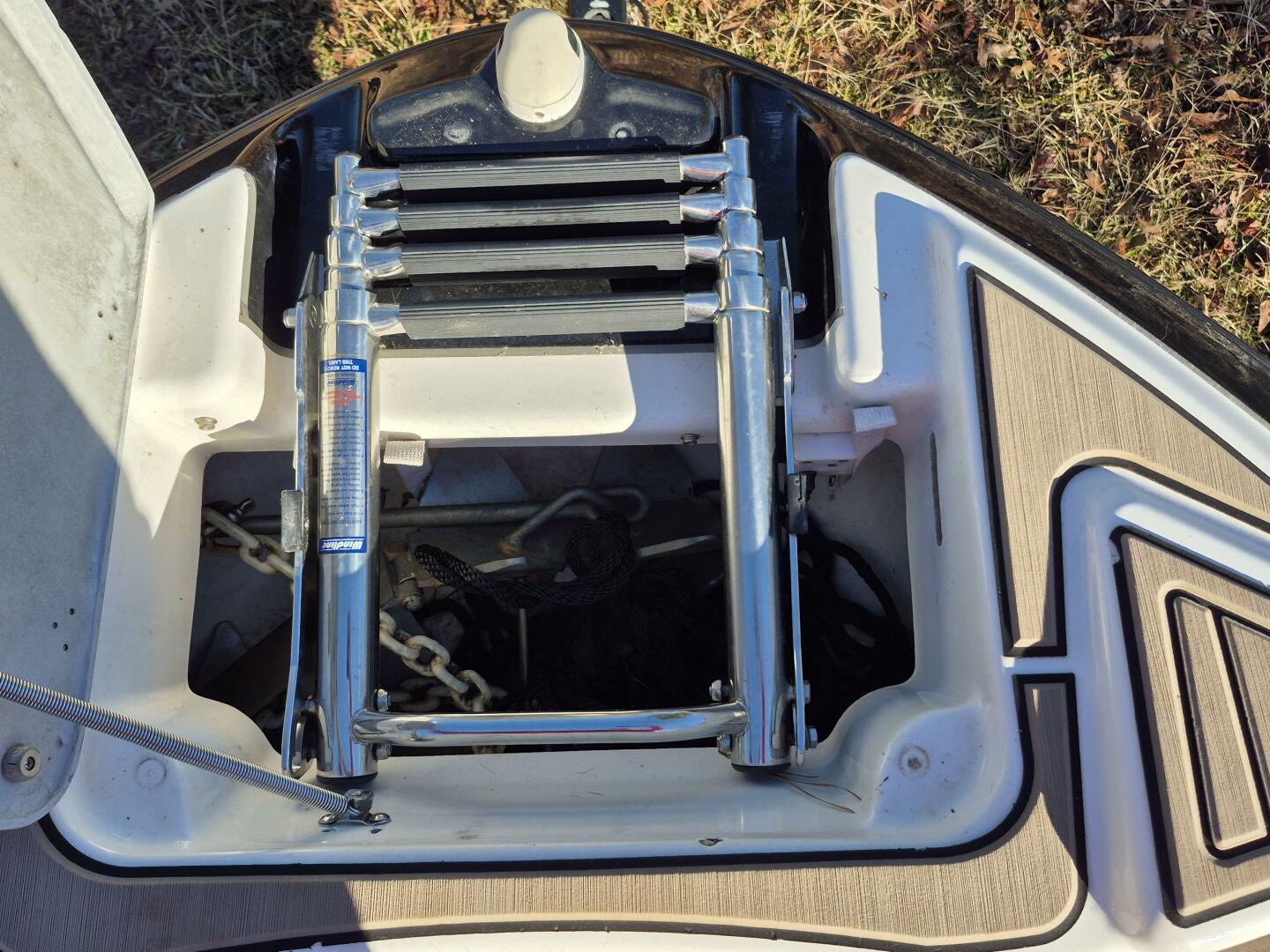 Slide: The Image of Yamaha Boats 242 Limited S 2011 - 4954844