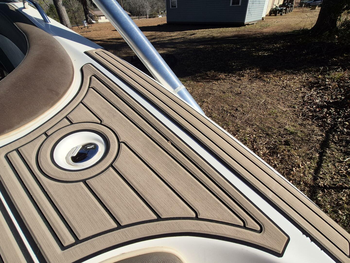 Slide: The Image of Yamaha Boats 242 Limited S 2011 - 4954904