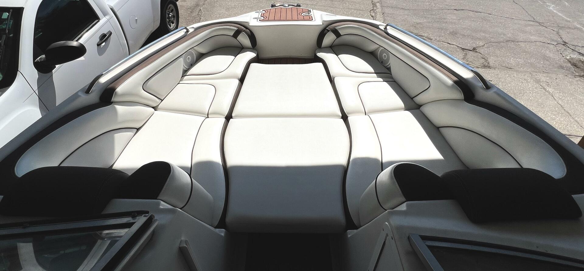 Slide: The Image of Yamaha Boats 242 Limited S 2013 - 5339449