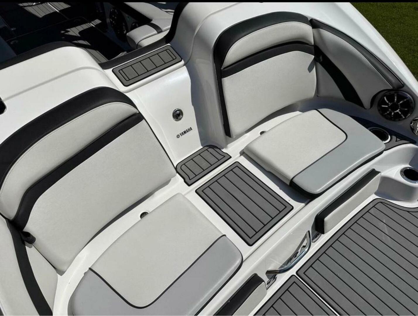 Slide: The Image of Yamaha Boats 242 Limited SE 2019 - 4755839
