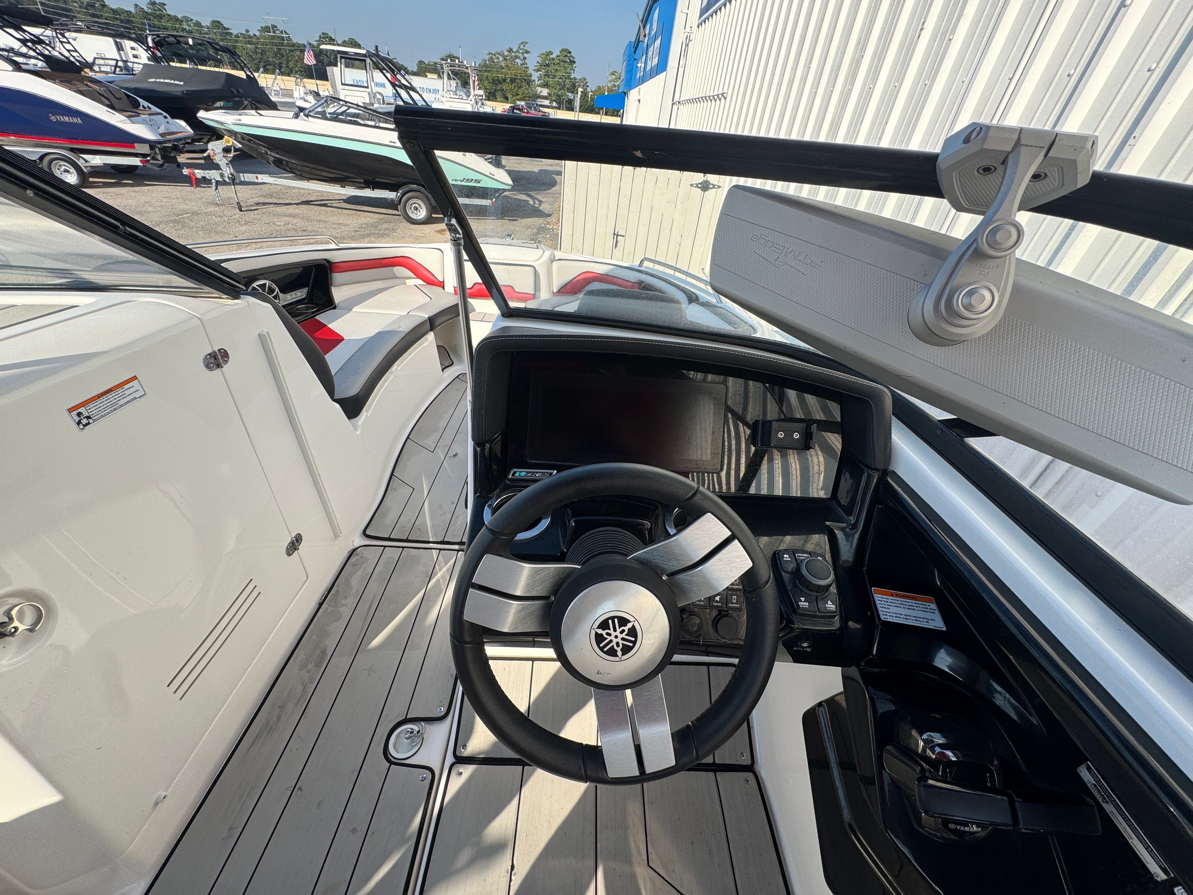 Slide: The Image of 2020 YAMAHA 242 XE - Image 15 - 15