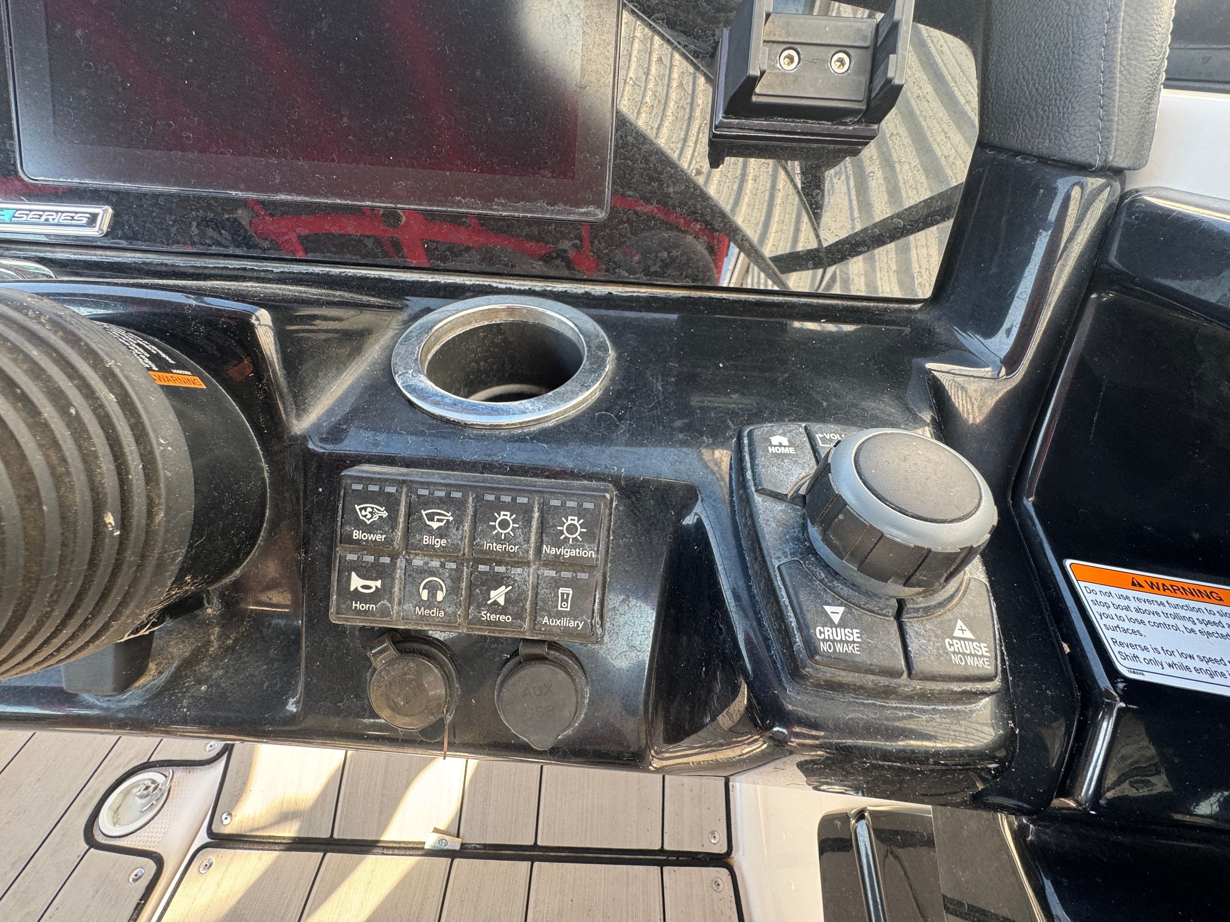 Slide: The Image of 2020 YAMAHA 242 XE - Image 17 - 17
