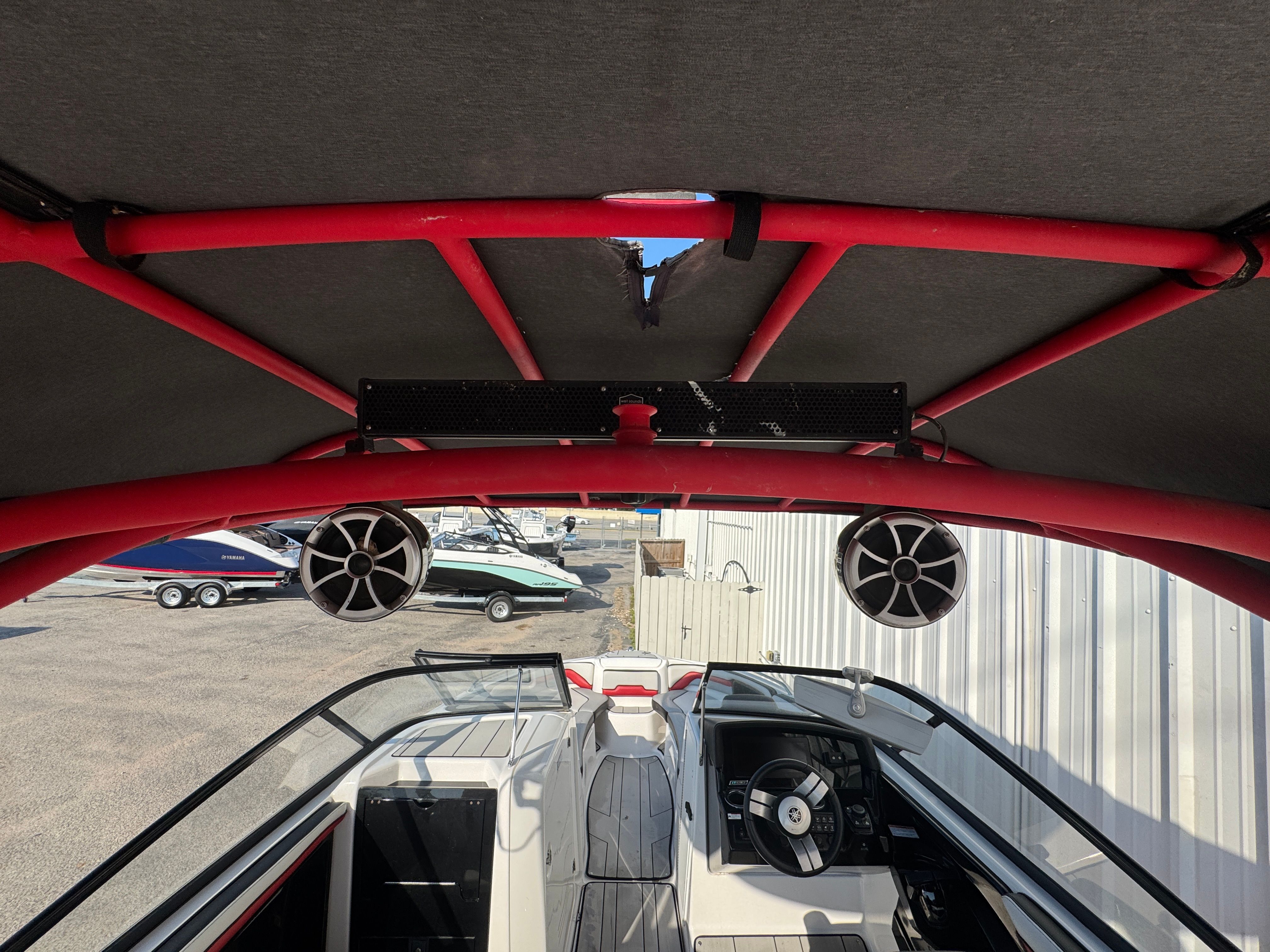 Slide: The Image of 2020 YAMAHA 242 XE - Image 8 - 8