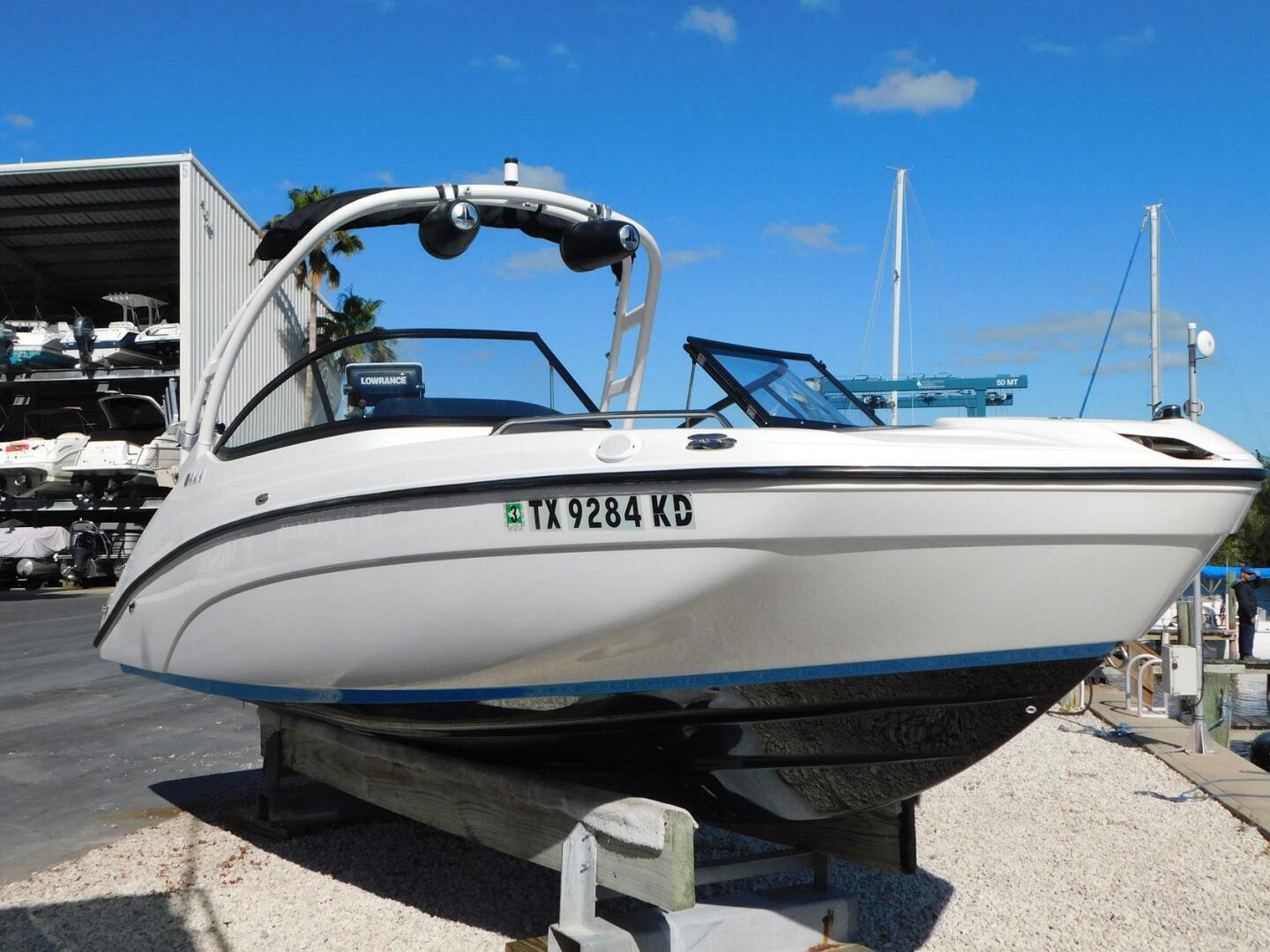 Slide: The Image of Yamaha Boats AR210 2021 - 4887318