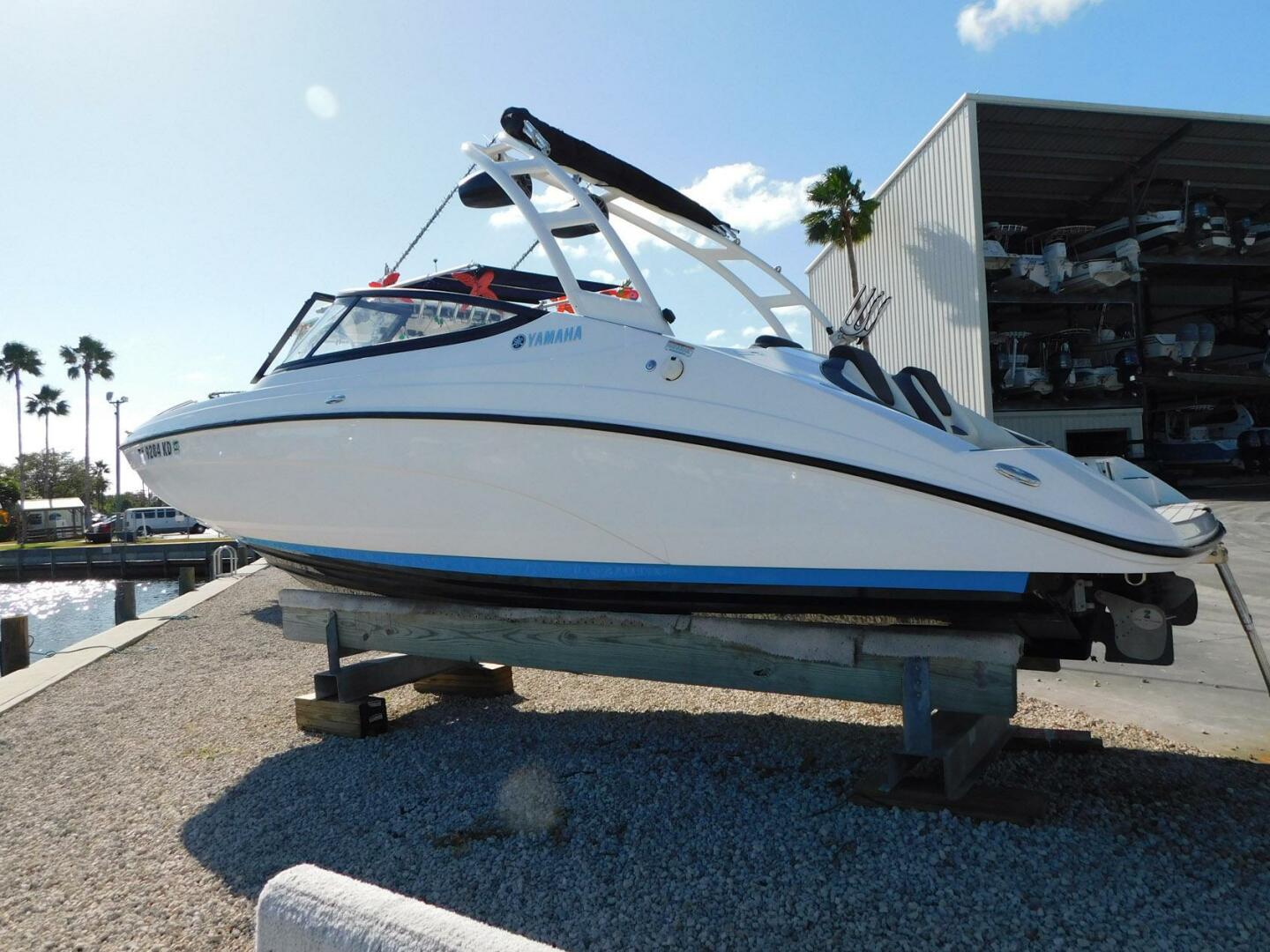 Slide: The Image of Yamaha Boats AR210 2021 - 4887319