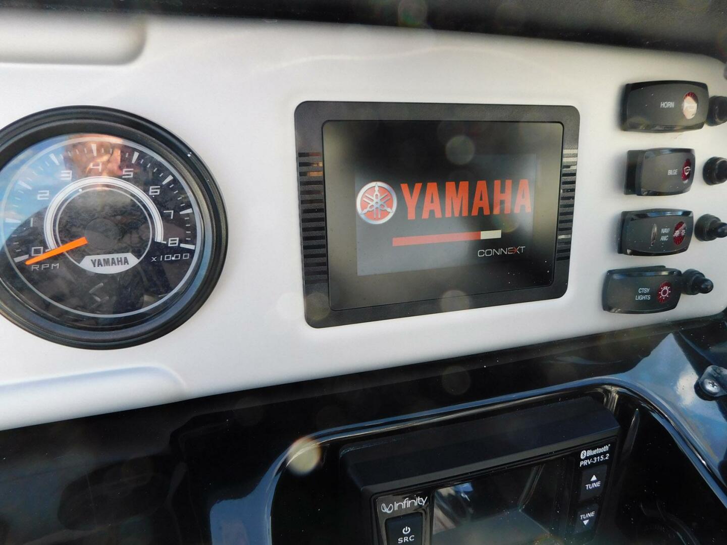 Slide: The Image of Yamaha Boats AR210 2021 - 4887323