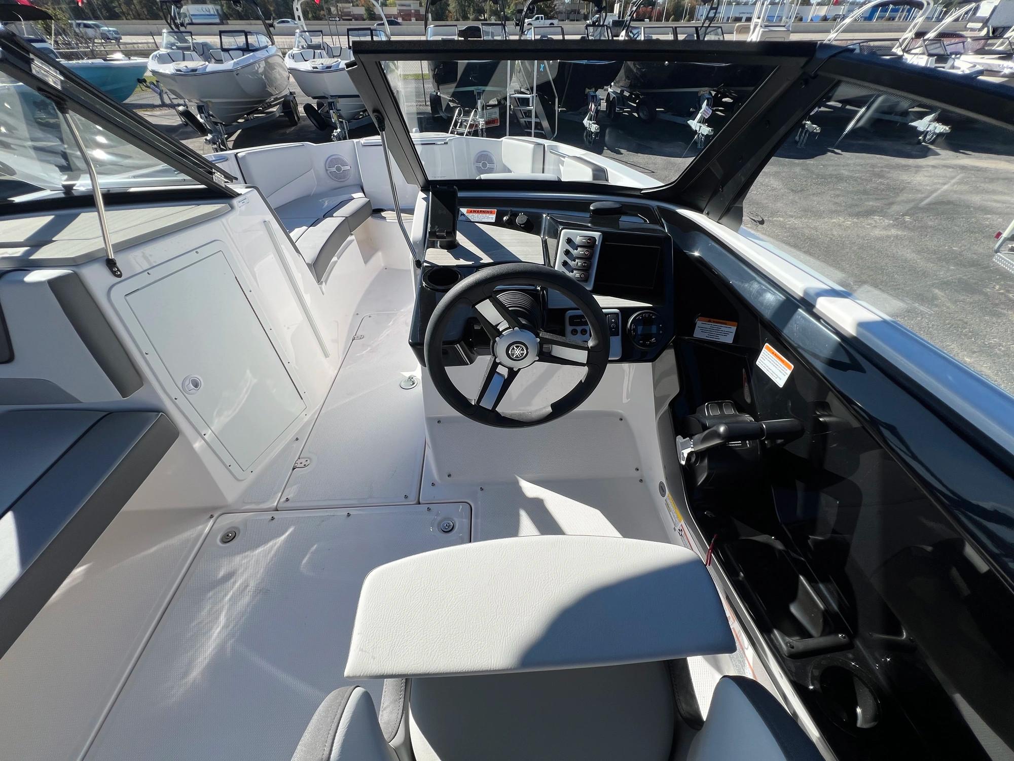 Slide: The Image of 2024-YAMAHA-AR220 - 16