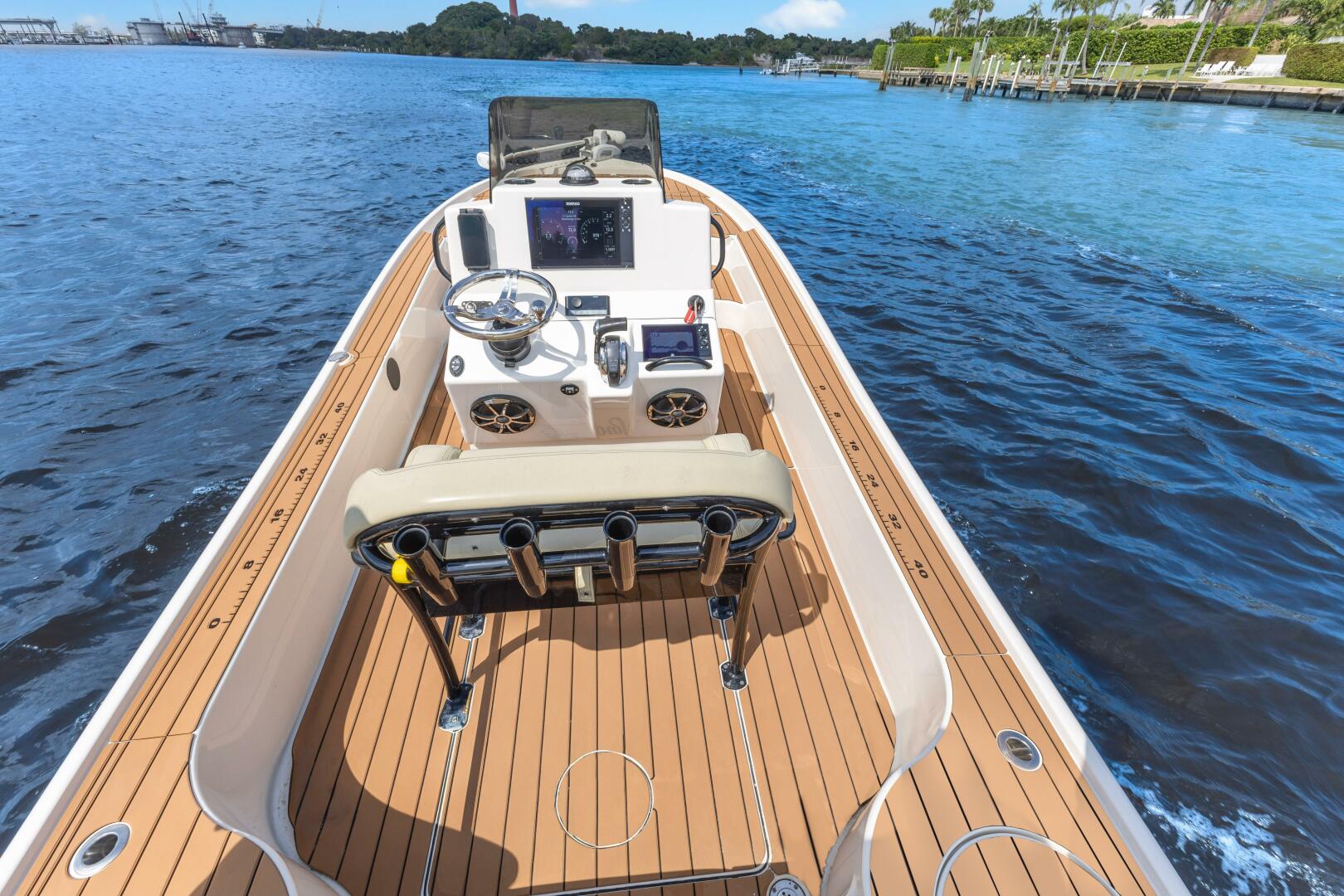 Slide: The Image of Yellowfin 24 2020 - 4779131