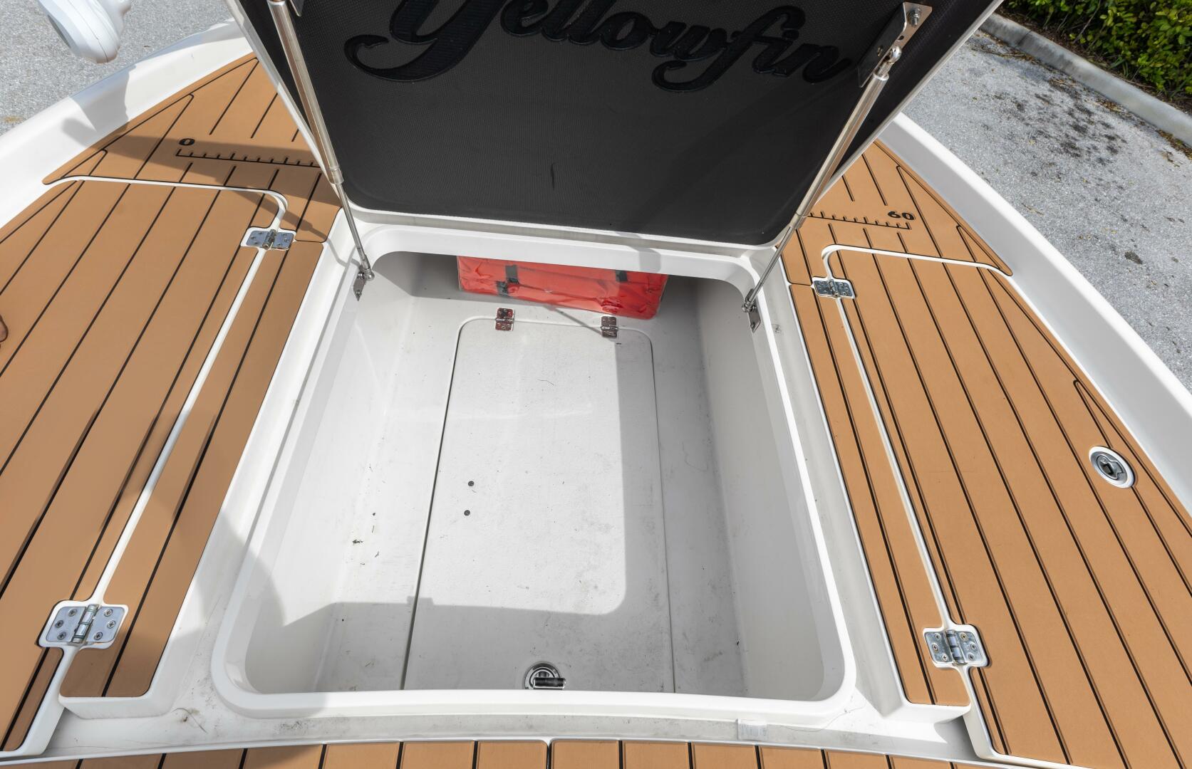 Slide: The Image of Yellowfin 24 2020 - 4779149
