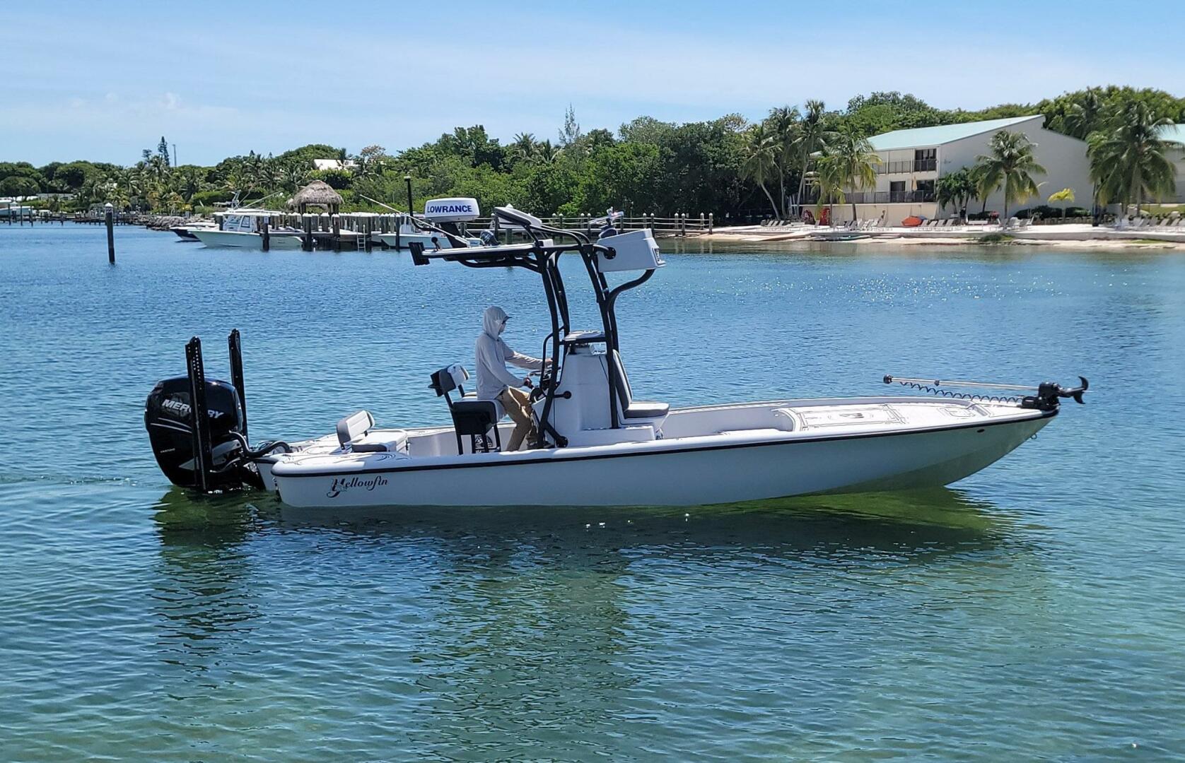 Slide: The Image of Yellowfin 24 Bay CE 2023 - 5513002