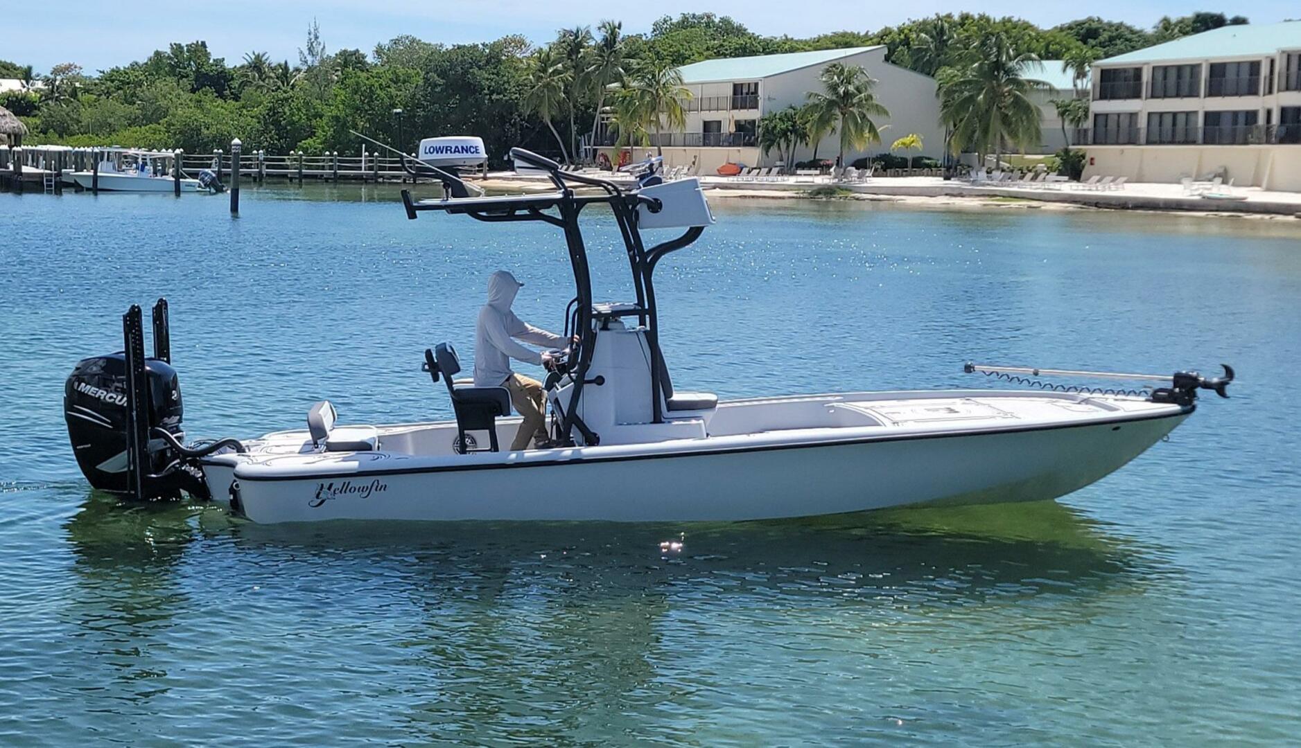 Slide: The Image of Yellowfin 24 Bay CE 2023 - 5513003