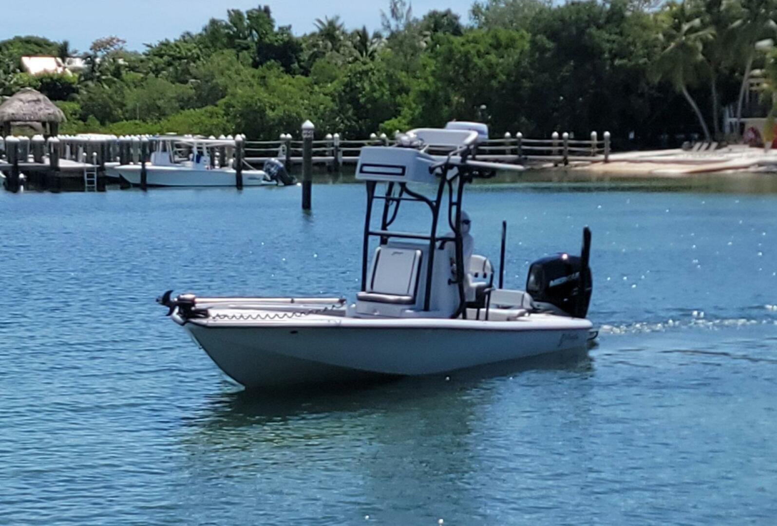 Slide: The Image of Yellowfin 24 Bay CE 2023 - 5513009