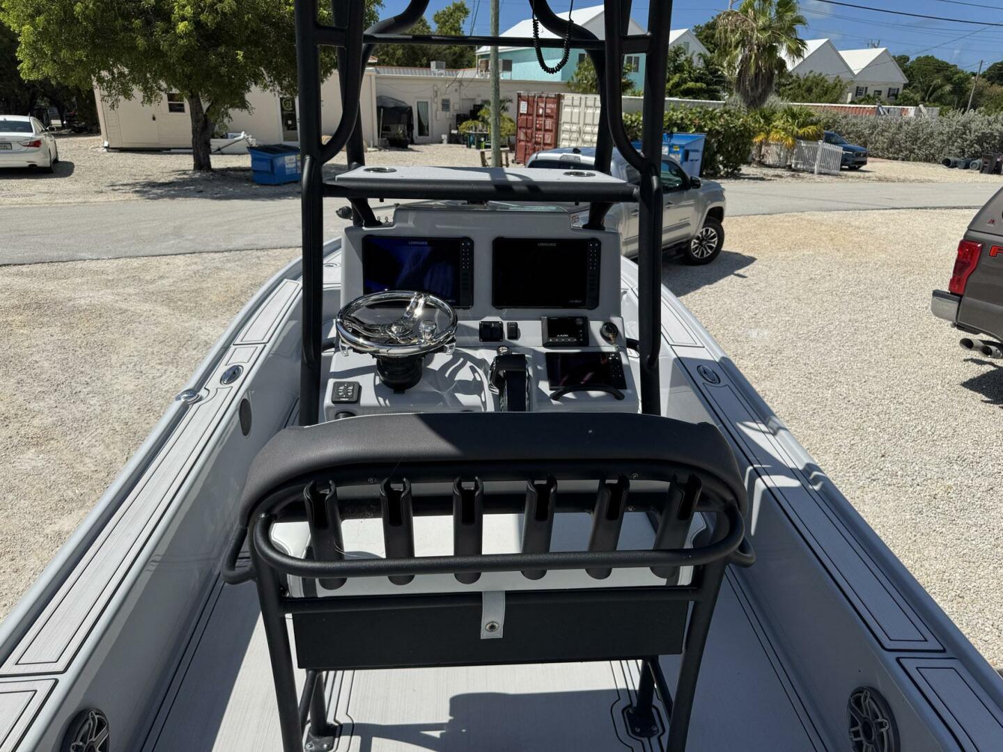 Slide: The Image of Yellowfin 24 Bay CE 2023 - 5513024