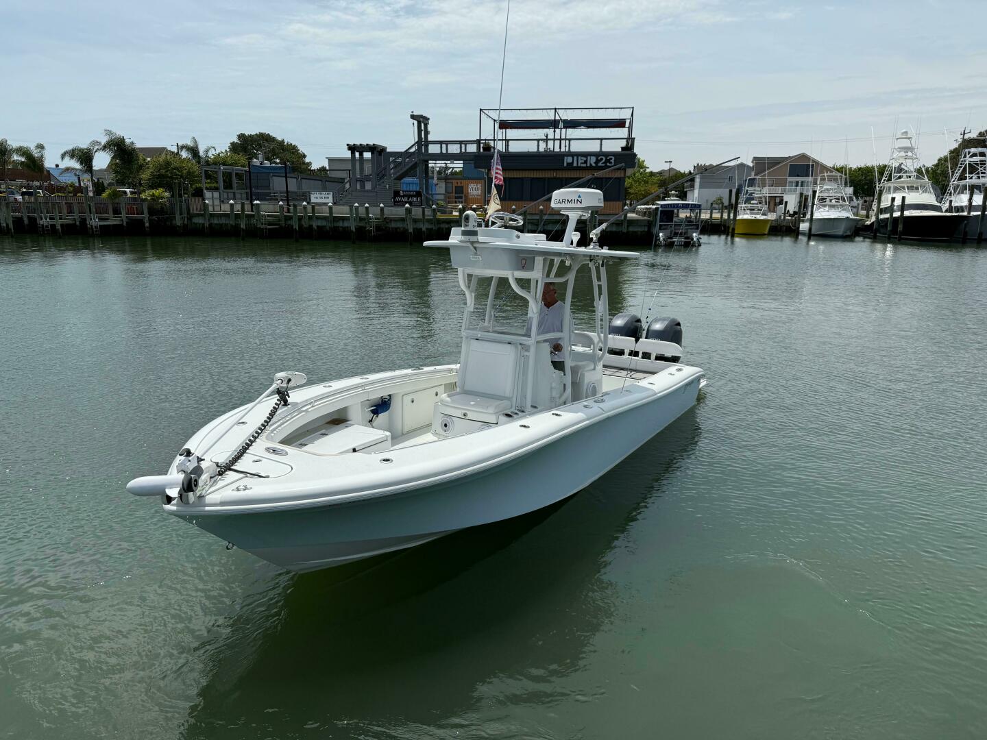 Slide: The Image of 2016 Yellowfin 26 Hybrid Power 9791908 978171965 0 130520250608 2 - 5305159