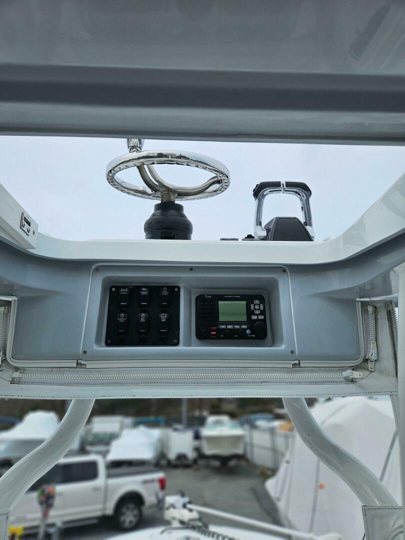 Slide: The Image of 2016 Yellowfin 26 Hybrid Power 9791908 978171993 0 130520250611 30 - 5305152