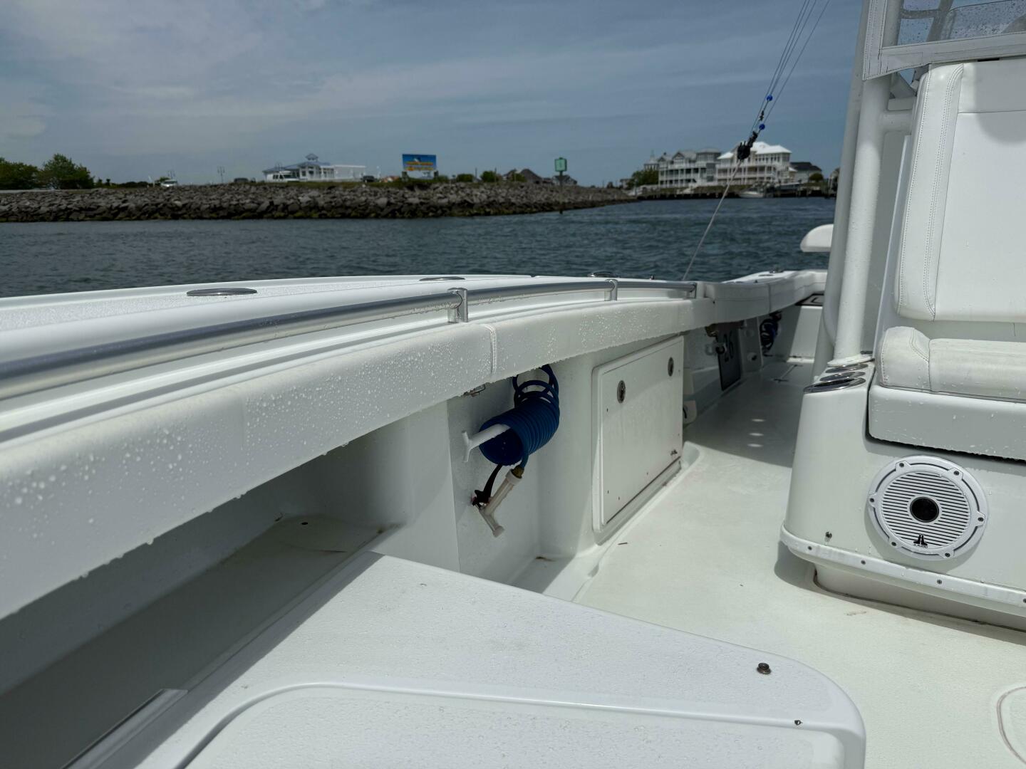 Slide: The Image of 2016 Yellowfin 26 Hybrid Power 9791908 978171980 0 130520250610 17 - 5305169