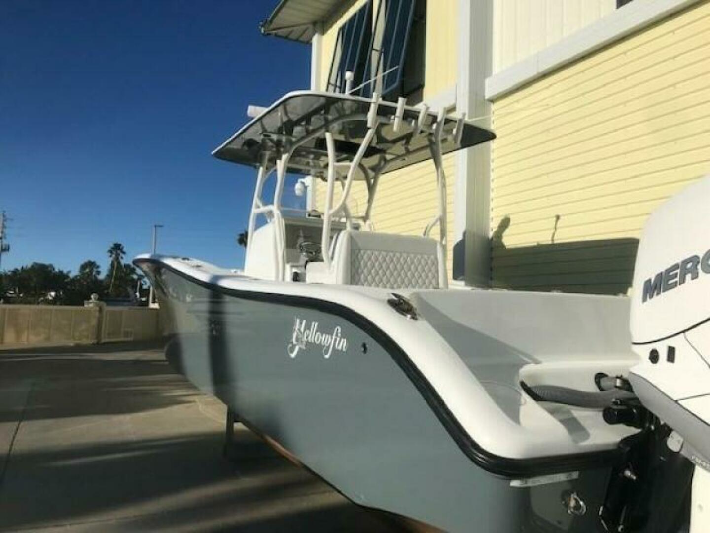 Slide: The Image of Yellowfin 34 Offshore 2019 - 5425757