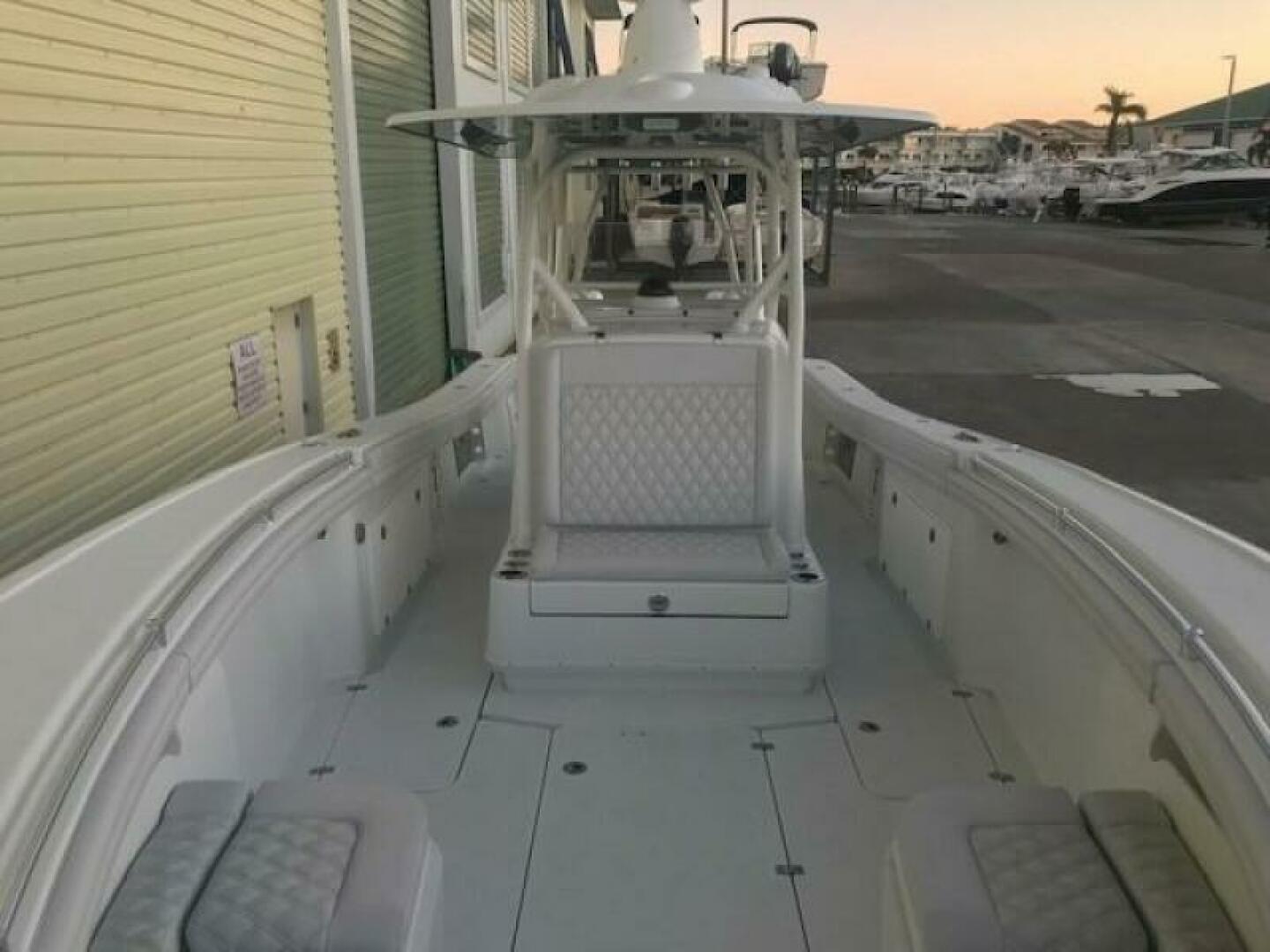 Slide: The Image of Yellowfin 34 Offshore 2019 - 5425774