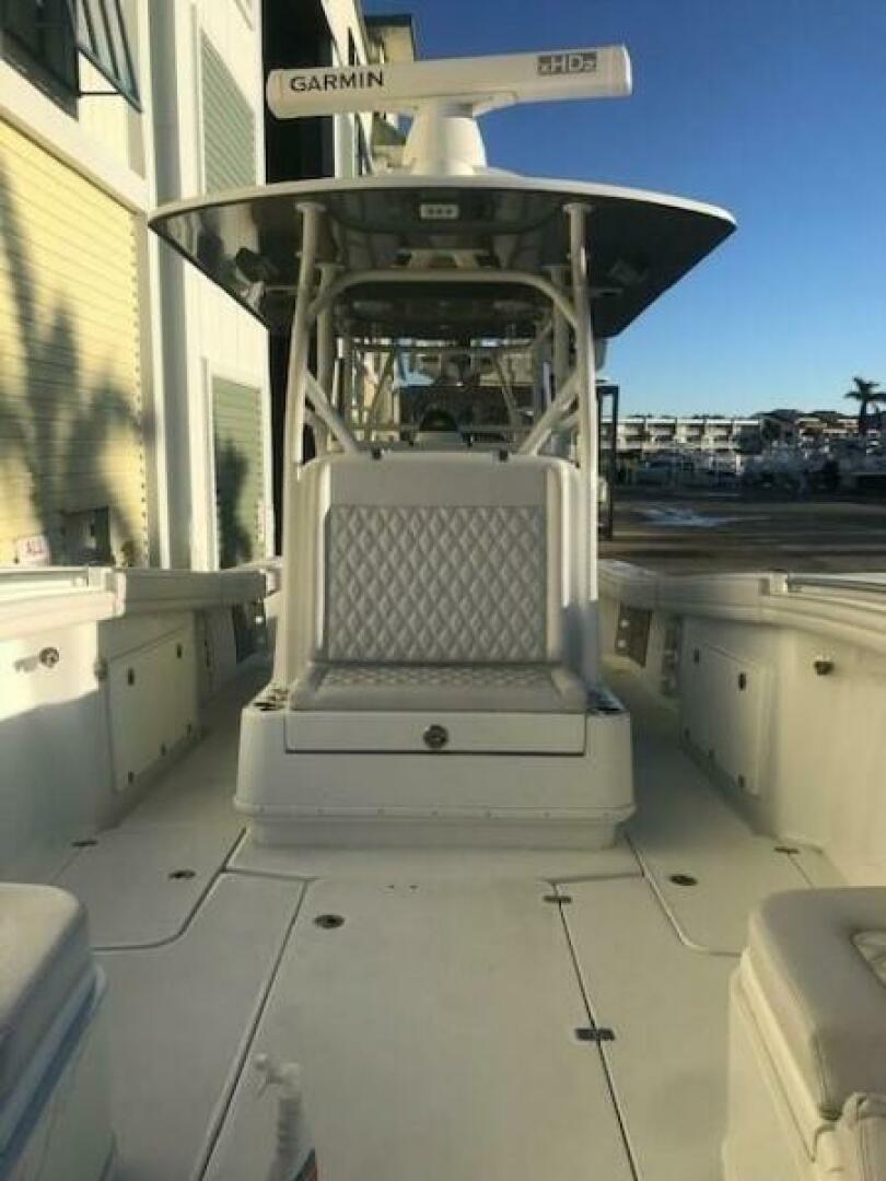 Slide: The Image of Yellowfin 34 Offshore 2019 - 5425776