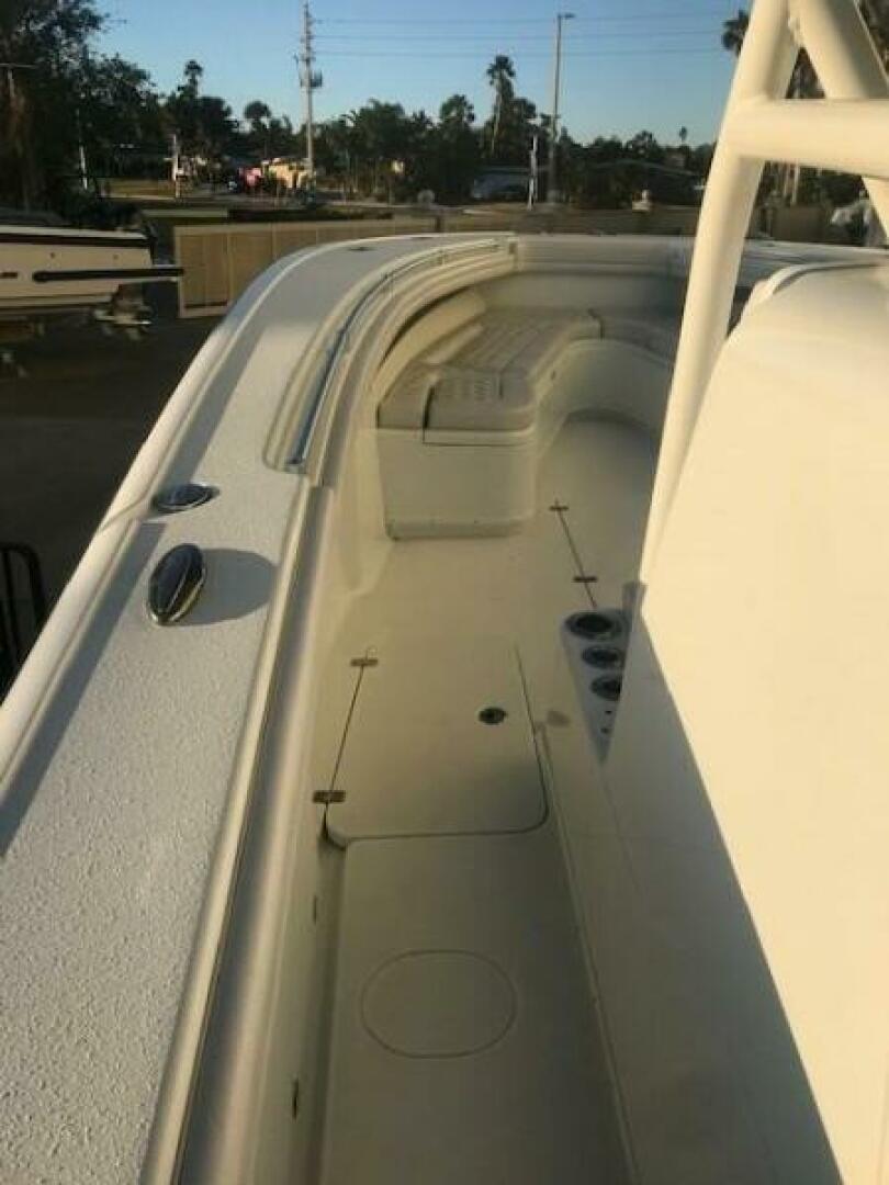 Slide: The Image of Yellowfin 34 Offshore 2019 - 5425784
