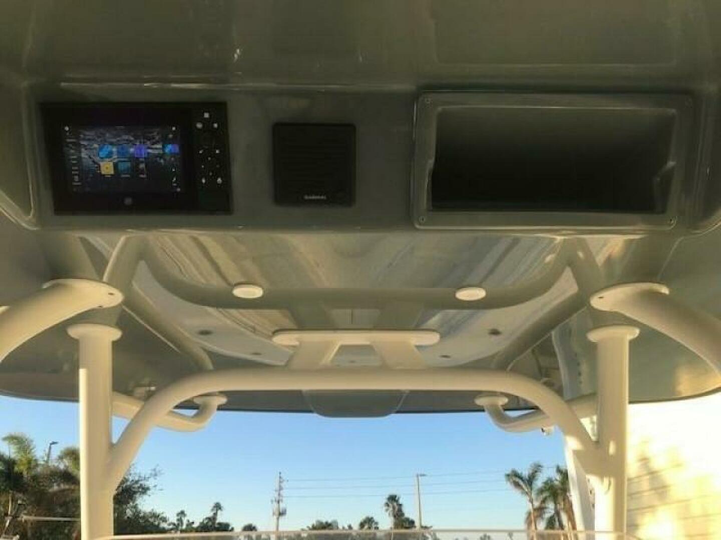 Slide: The Image of Yellowfin 34 Offshore 2019 - 5425785