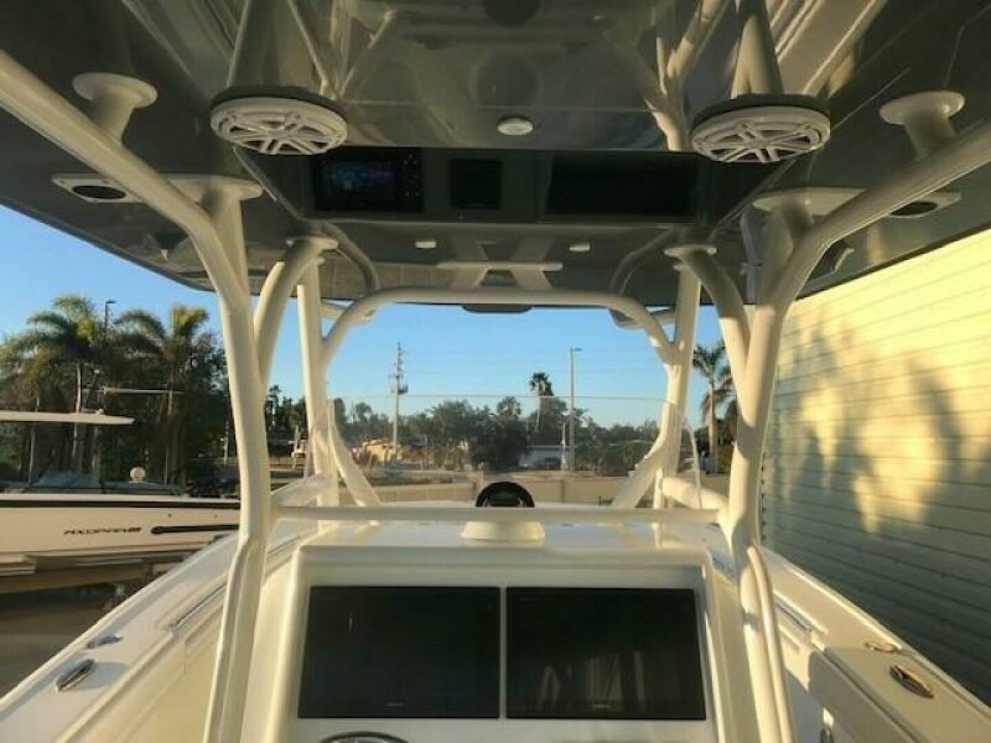 Slide: The Image of Yellowfin 34 Offshore 2019 - 5425786