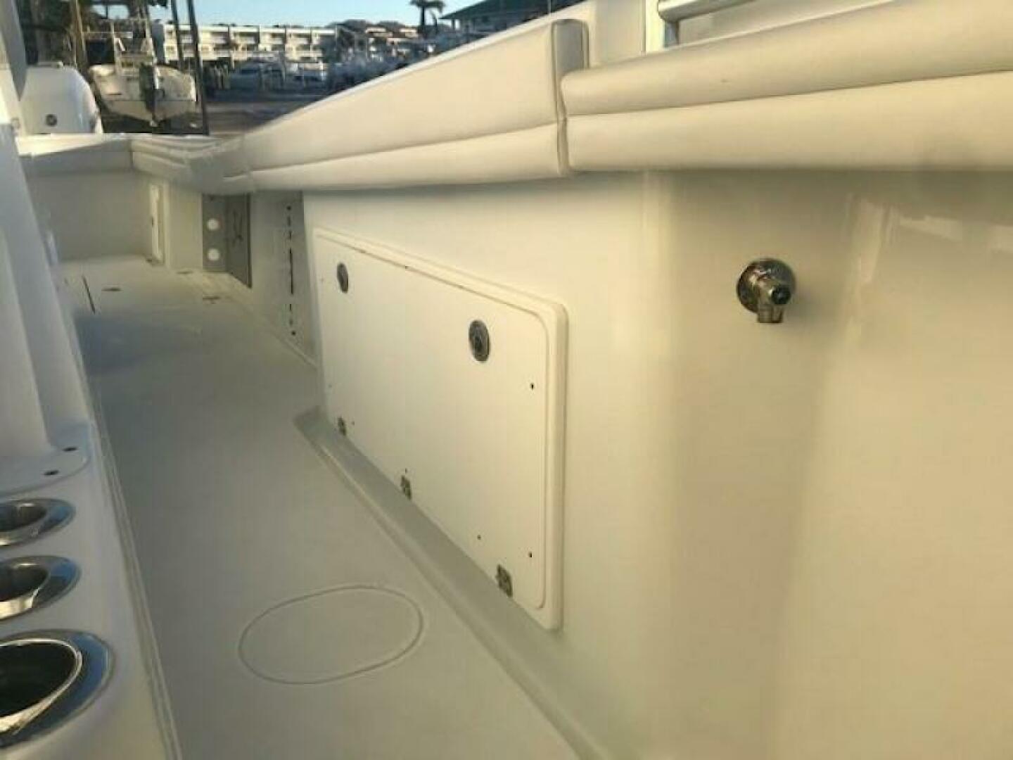Slide: The Image of Yellowfin 34 Offshore 2019 - 5425795