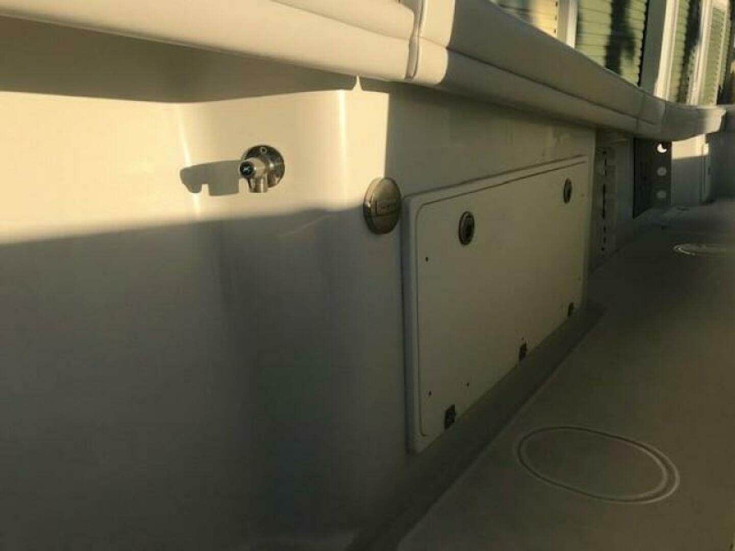 Slide: The Image of Yellowfin 34 Offshore 2019 - 5425796