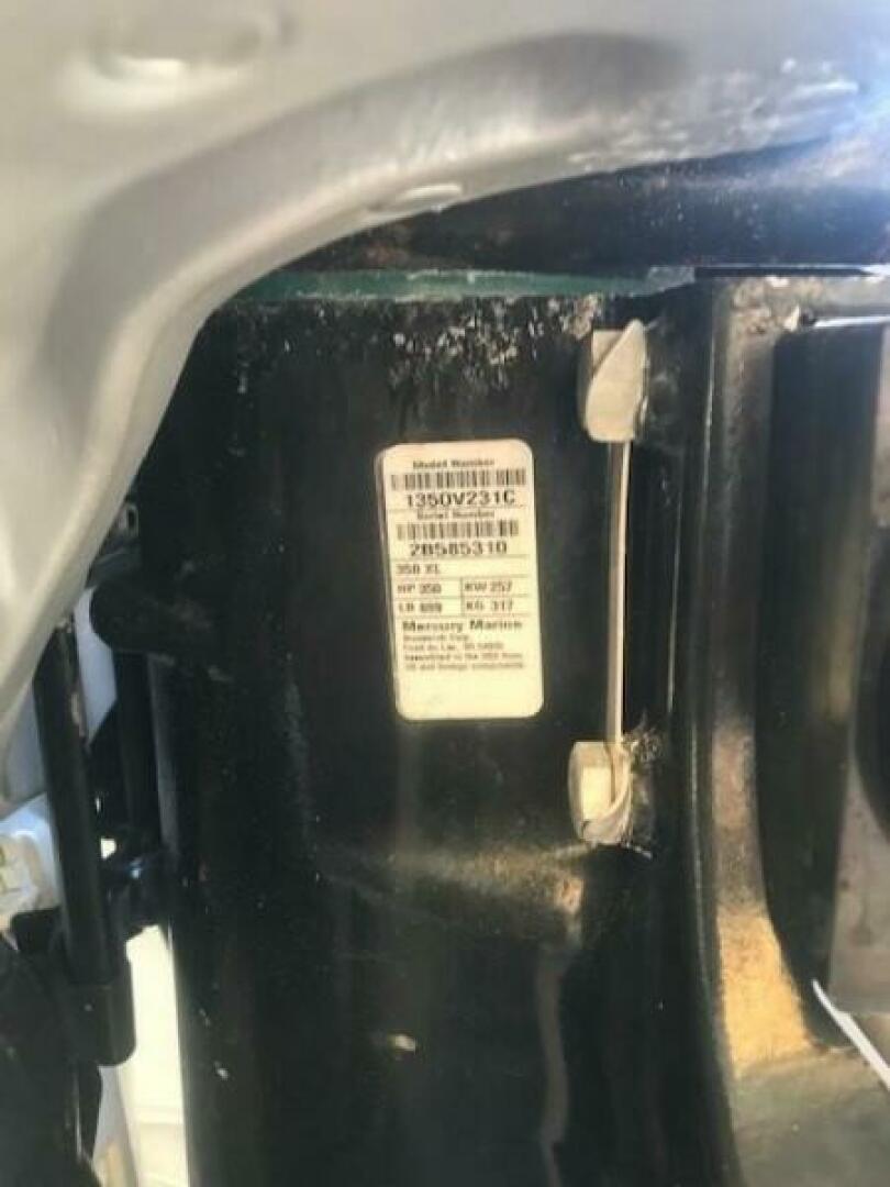 Slide: The Image of Yellowfin 34 Offshore 2019 - 5425802