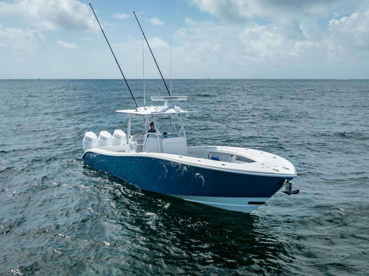 Slide: The Image of Yellowfin 34 Offshore 2025 - 4493247
