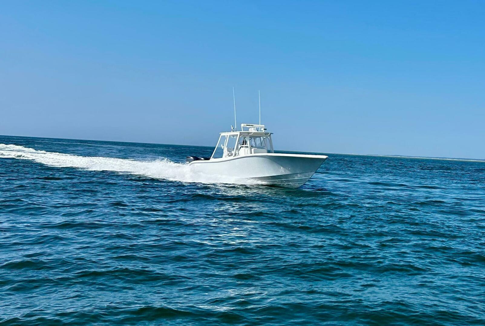 Slide: The Image of Yellowfin 36 2013 - 2