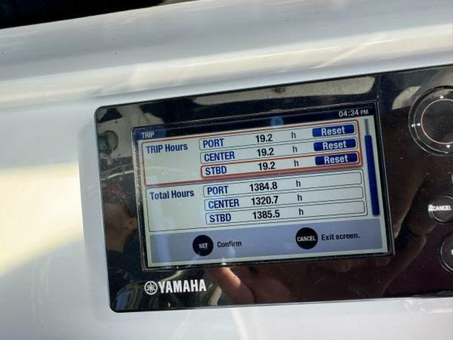 Slide: The Image of Yellowfin 36 2014 - 5487521