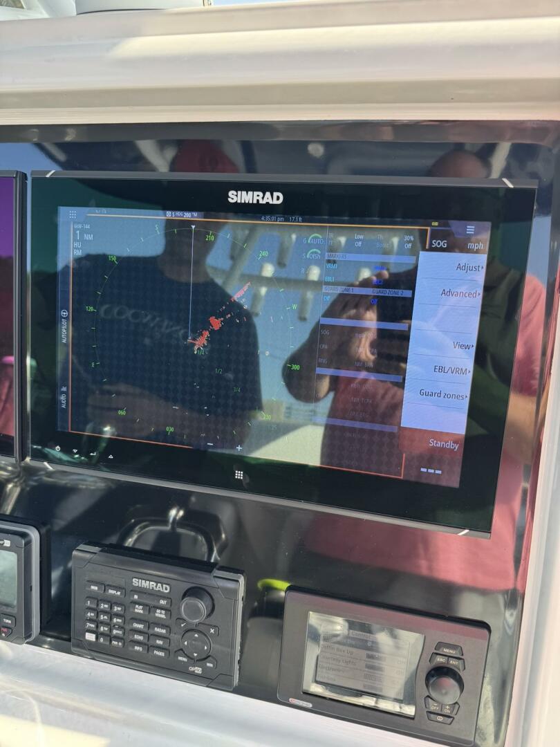 Slide: The Image of Yellowfin 36 2014 - 5487522