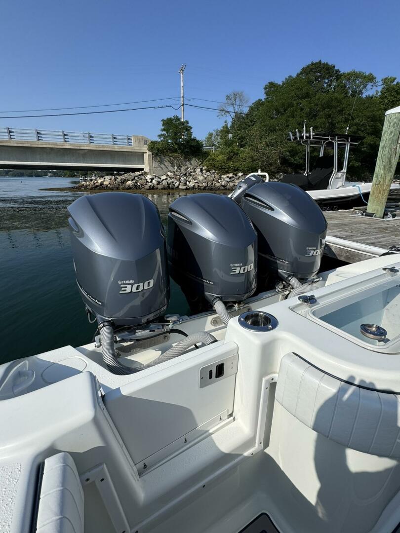 Slide: The Image of Yellowfin 36 2014 - 5487523