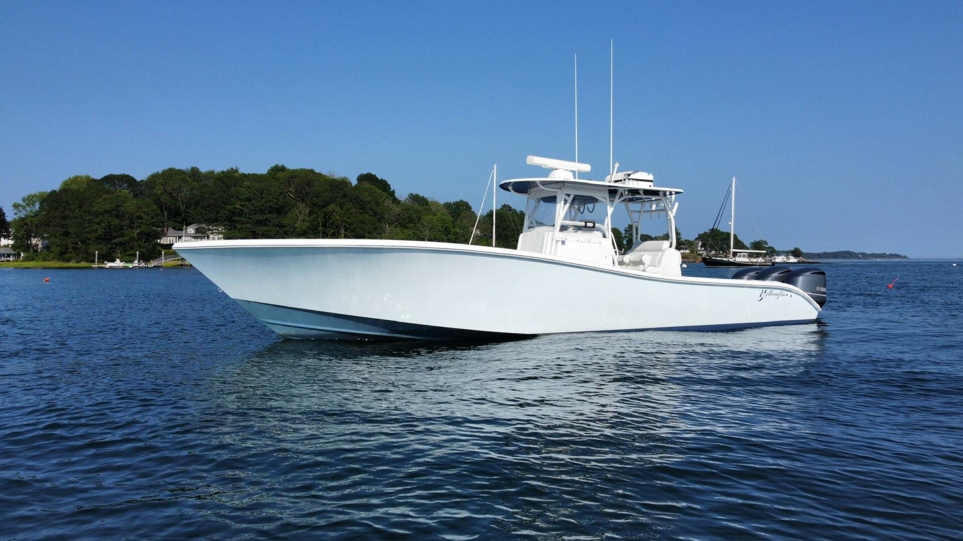 Slide: The Image of Yellowfin 36 2014 - 5487529