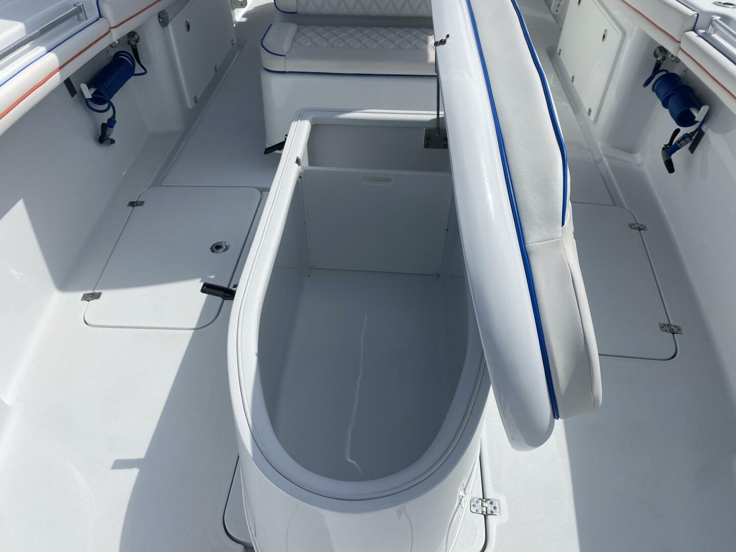 Slide: The Image of Yellowfin 36 CC 2021 - 5165946
