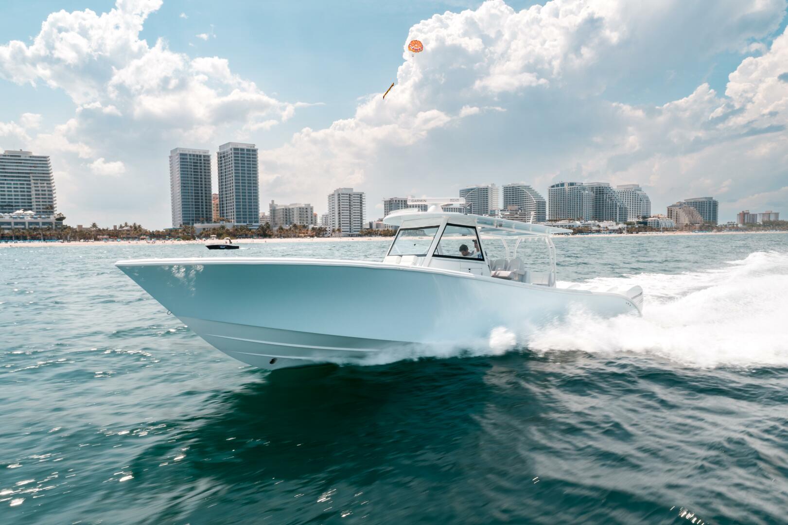Slide: The Image of Yellowfin 42 2017 - 5343258