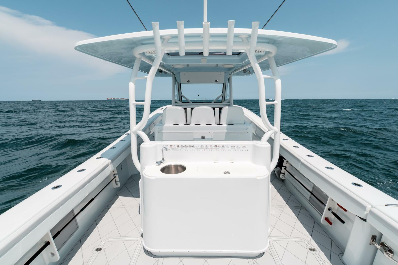 Slide: The Image of Yellowfin 42 2017 - 5343270