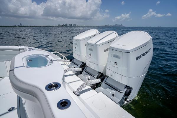 Slide: The Image of Yellowfin 42 2023 - 40