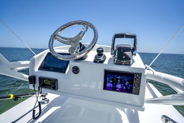 Slide: The Image of Yellowfin 42 2023 - 47